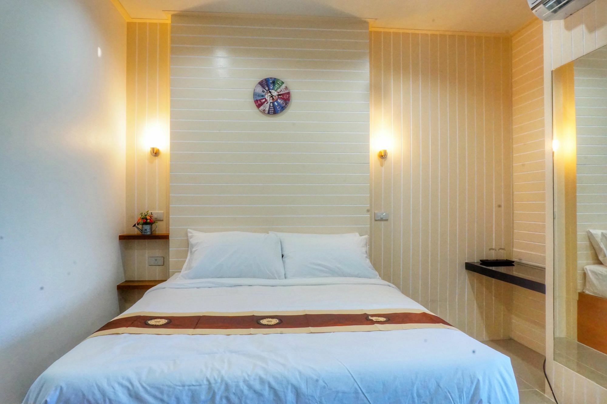 The Aam Resort Bang Sare Exterior photo